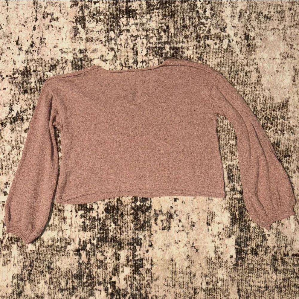 POL Mauve V-Neck Cropped Thin Sweater Women’s Medium - Picture 4 of 4
